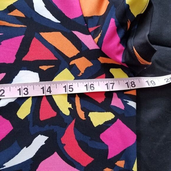 Anne Klein Stained Glass Button-Back Short Sleeve Top - Picture 7 of 8